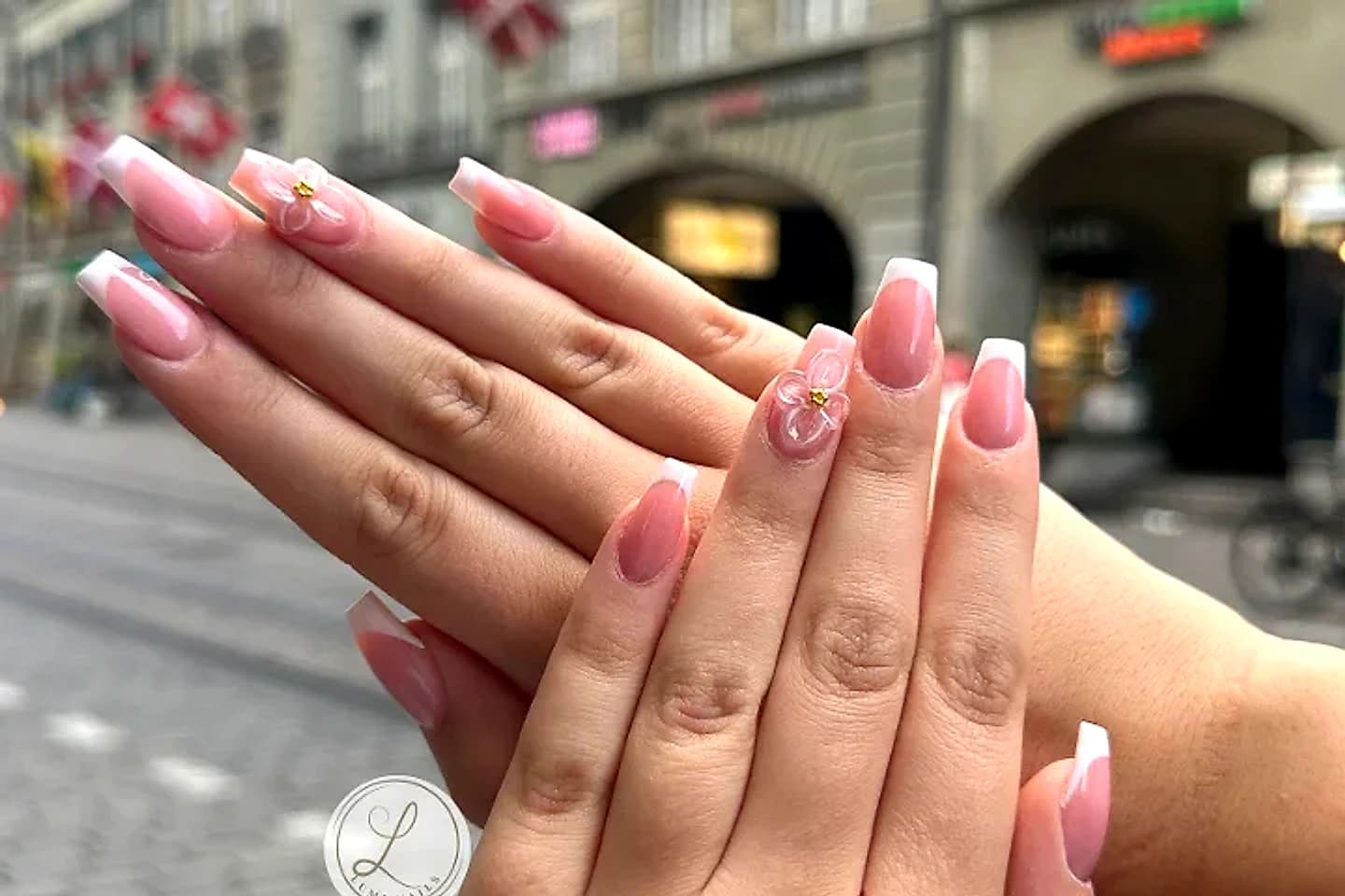 Lumi Nails